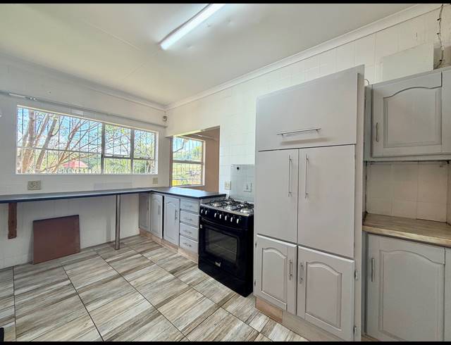 3 BEDROOM CLUSTER RENTED IN GLENVISTA